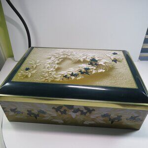 Henry Lambertz Treasure Chest cookie Metal Tin Hinged Green Heart Ivy 14"